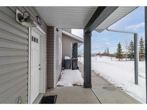 #103-44 Reid Court, Sylvan Lake, AB - Outdoor With Exterior