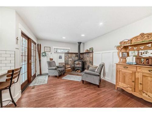 5213 42 Street, Ponoka, AB - Indoor With Fireplace