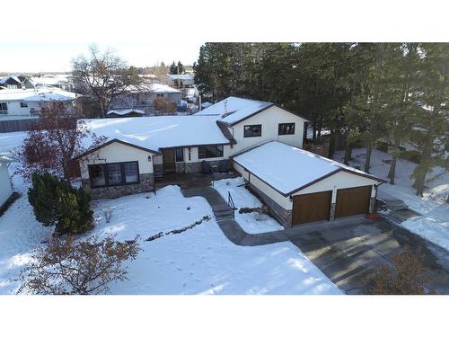 5213 42 Street, Ponoka, AB - Outdoor