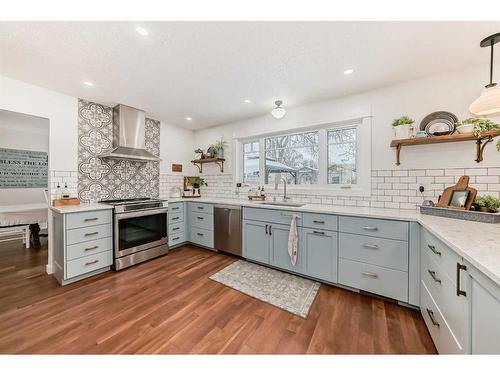 5213 42 Street, Ponoka, AB - Indoor Photo Showing Kitchen With Upgraded Kitchen