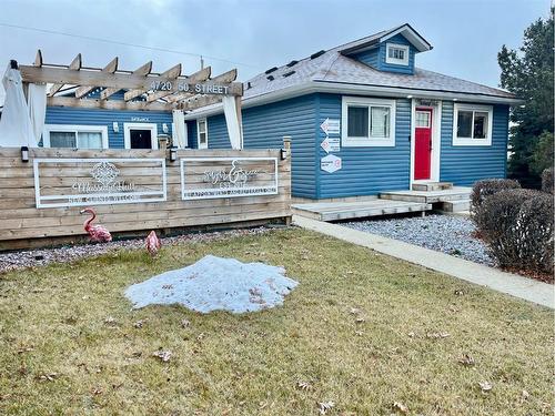 4720 50 Street, Sylvan Lake, AB 