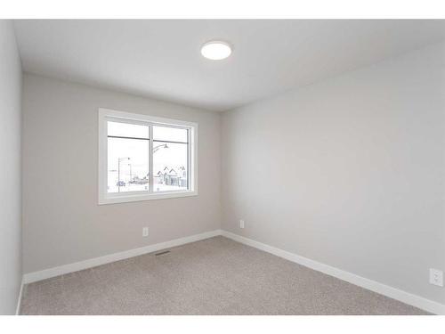 40 Emmett Crescent, Red Deer, AB - Indoor Photo Showing Other Room