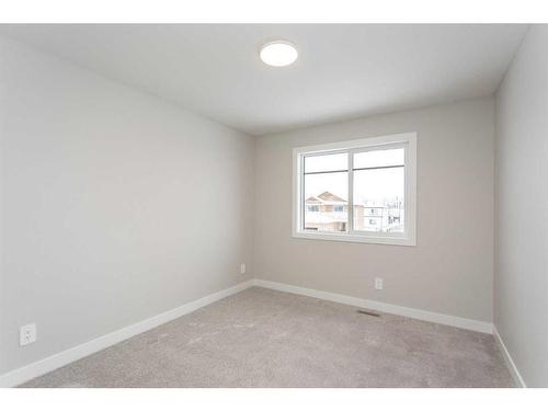 40 Emmett Crescent, Red Deer, AB - Indoor Photo Showing Bathroom