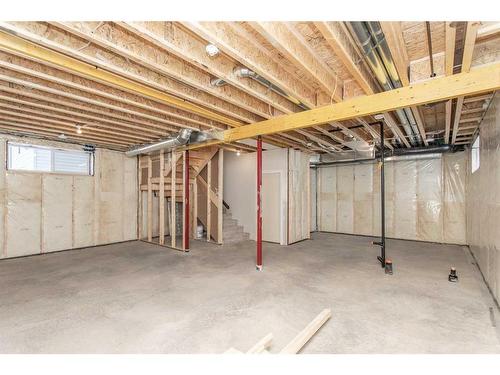 40 Emmett Crescent, Red Deer, AB - Indoor Photo Showing Garage