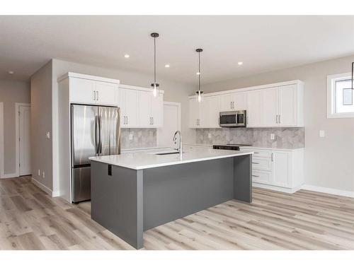 40 Emmett Crescent, Red Deer, AB - Indoor Photo Showing Kitchen With Stainless Steel Kitchen With Upgraded Kitchen