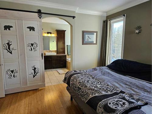 23-421003 Range Road 10, Rural Ponoka County, AB - Indoor Photo Showing Bedroom