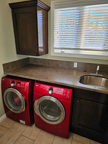 23-421003 Range Road 10, Rural Ponoka County, AB - Indoor Photo Showing Laundry Room