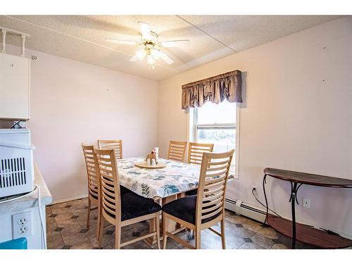 308-4319 49 Street, Innisfail, AB - Indoor Photo Showing Dining Room