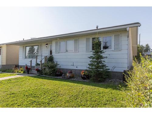 4609 54 Avenue, Rimbey, AB - Outdoor