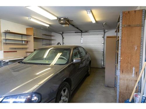 4609 54 Avenue, Rimbey, AB - Indoor Photo Showing Garage