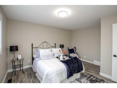 78 Kilburn Crescent, Red Deer, AB - Indoor Photo Showing Bedroom