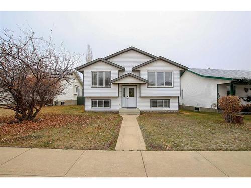 78 Kilburn Crescent, Red Deer, AB - Outdoor With Facade