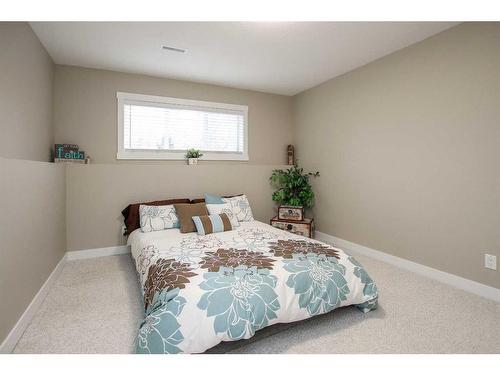 78 Kilburn Crescent, Red Deer, AB - Indoor Photo Showing Bedroom