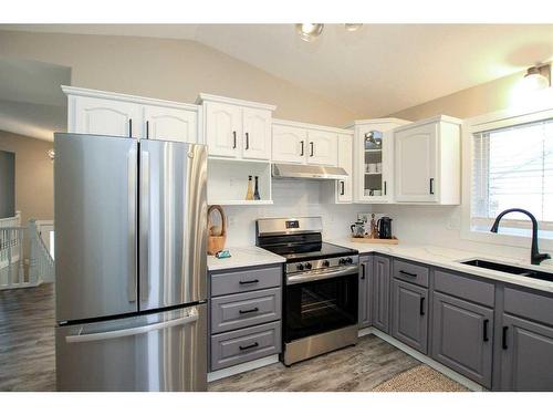 78 Kilburn Crescent, Red Deer, AB - Indoor Photo Showing Kitchen With Double Sink