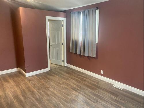 6608 44B Avenue, Camrose, AB - Indoor Photo Showing Other Room