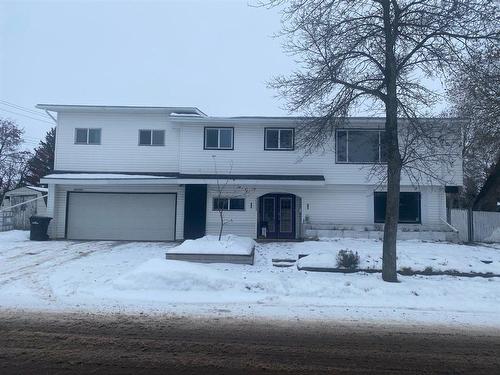 6608 44B Avenue, Camrose, AB - Outdoor