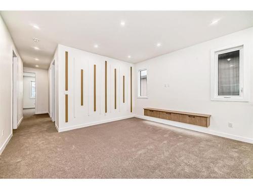 5267 Kimball Crescent, Edmonton, AB - Indoor Photo Showing Other Room