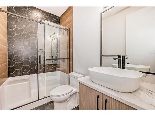 5267 Kimball Crescent, Edmonton, AB - Indoor Photo Showing Bathroom