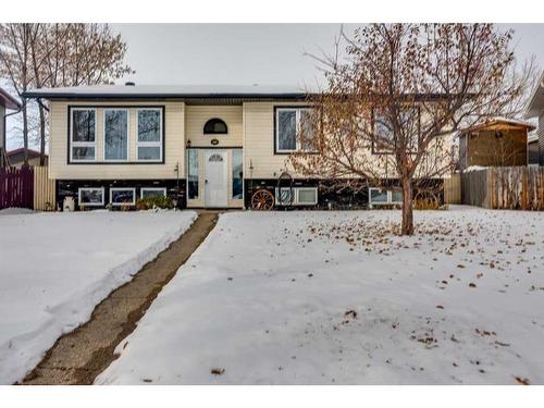 6312 50A Street Close, Ponoka, AB - Outdoor