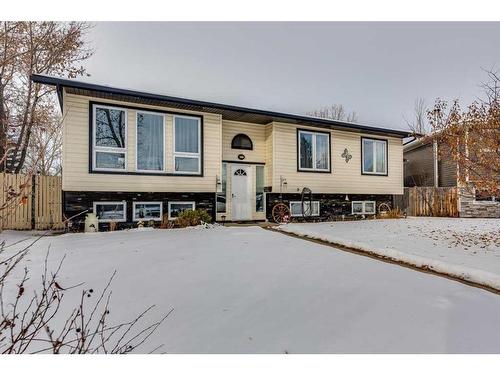 6312 50A Street Close, Ponoka, AB - Outdoor