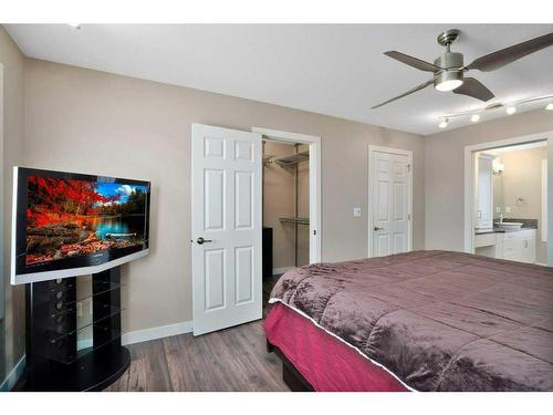 2 Garrison Place, Red Deer, AB - Indoor Photo Showing Bedroom