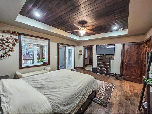 21364 Township Road 434, Rural Camrose County, AB - Indoor Photo Showing Bedroom