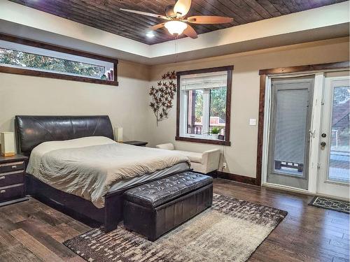 21364 Township Road 434, Rural Camrose County, AB - Indoor Photo Showing Bedroom