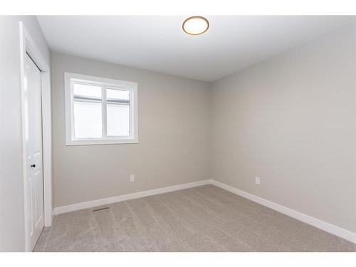 34 Thayer Close, Red Deer, AB - Indoor Photo Showing Other Room