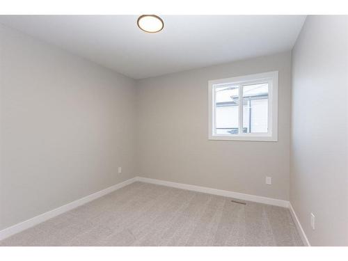 34 Thayer Close, Red Deer, AB - Indoor Photo Showing Other Room