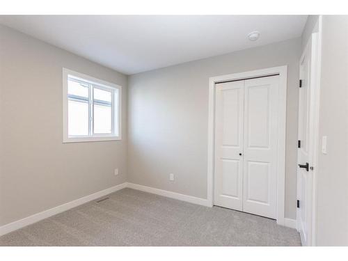 34 Thayer Close, Red Deer, AB - Indoor Photo Showing Other Room