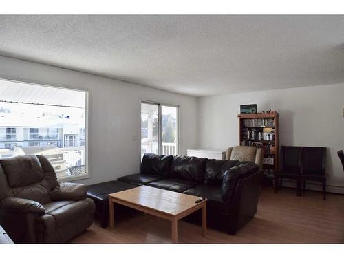 10-7 Stanton Street, Red Deer, AB 