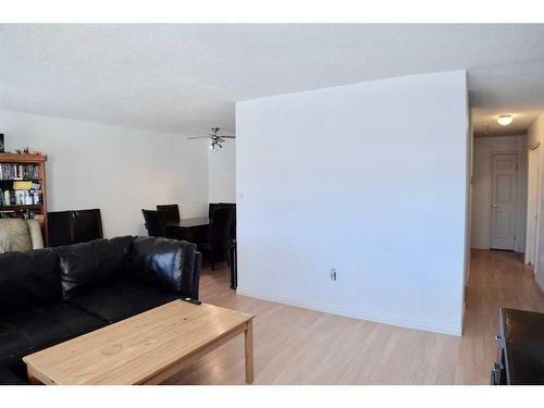 10-7 Stanton Street, Red Deer, AB 