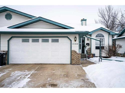 5304 58 Street Close, Camrose, AB - Outdoor