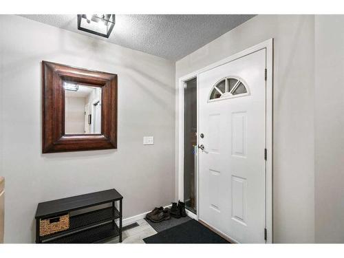 5304 58 Street Close, Camrose, AB - Indoor Photo Showing Other Room