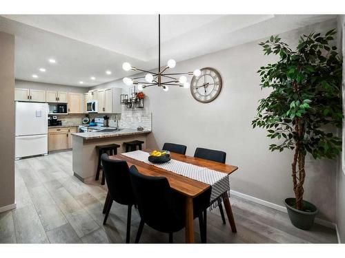 5304 58 Street Close, Camrose, AB - Indoor Photo Showing Dining Room