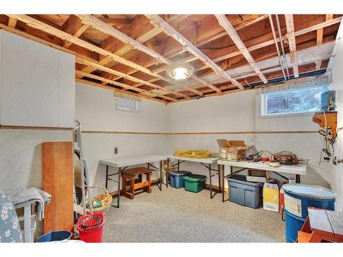 5620 50 Avenue, Innisfail, AB - Indoor Photo Showing Basement