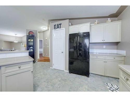 127 Kirkland Close, Red Deer, AB - Indoor Photo Showing Kitchen