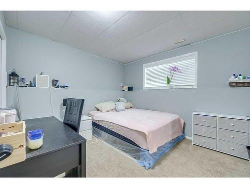 127 Kirkland Close, Red Deer, AB - Indoor Photo Showing Bedroom