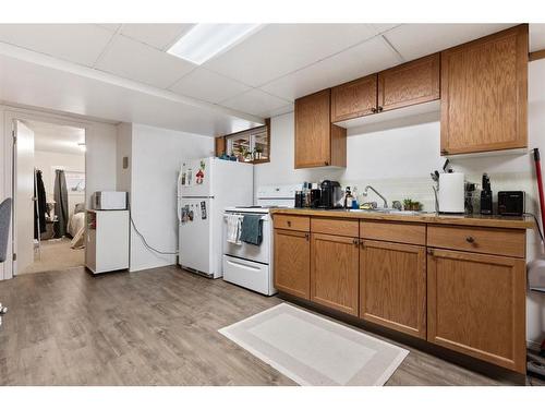 5003 65 Street, Camrose, AB - Indoor Photo Showing Kitchen