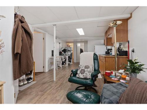 5003 65 Street, Camrose, AB - Indoor