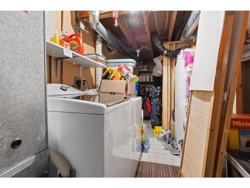 5003 65 Street, Camrose, AB - Indoor Photo Showing Laundry Room