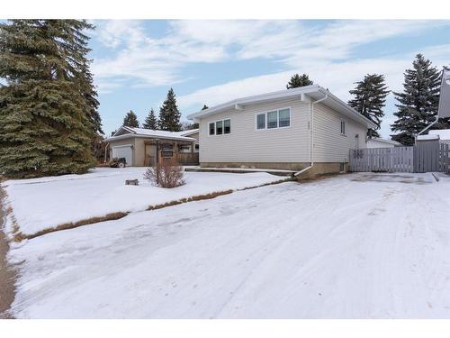 5003 65 Street, Camrose, AB - Outdoor