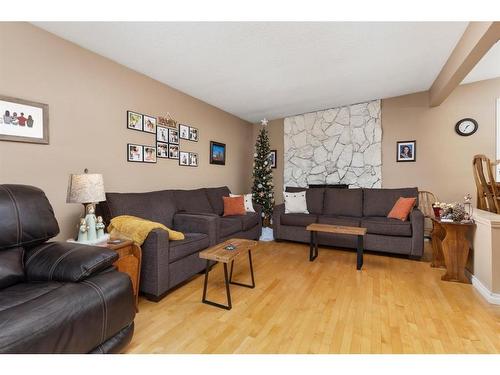 5003 65 Street, Camrose, AB - Indoor Photo Showing Living Room