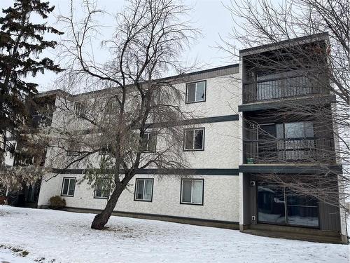 305-4904 54 Street, Red Deer, AB - Outdoor With Balcony