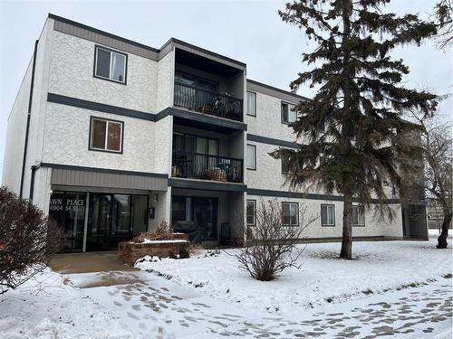 305-4904 54 Street, Red Deer, AB - Outdoor With Balcony