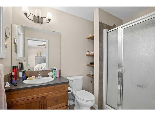 131 Timberstone Way, Red Deer, AB - Indoor Photo Showing Bathroom