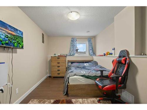 131 Timberstone Way, Red Deer, AB - Indoor Photo Showing Bedroom