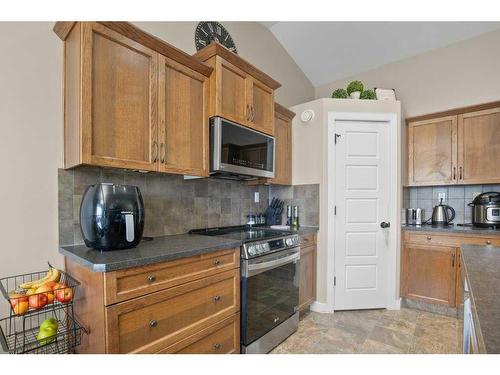 131 Timberstone Way, Red Deer, AB - Indoor Photo Showing Kitchen