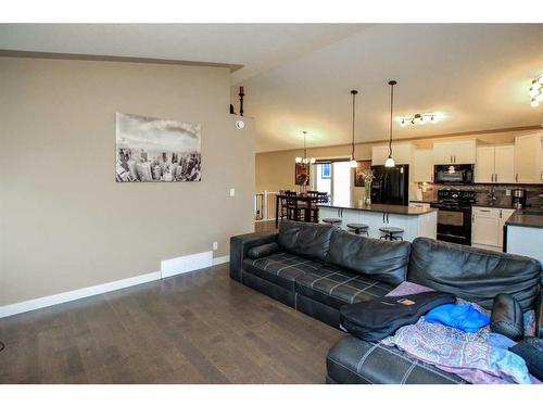 12 Viking Close, Red Deer, AB - Indoor Photo Showing Living Room