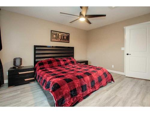 12 Viking Close, Red Deer, AB - Indoor Photo Showing Bedroom